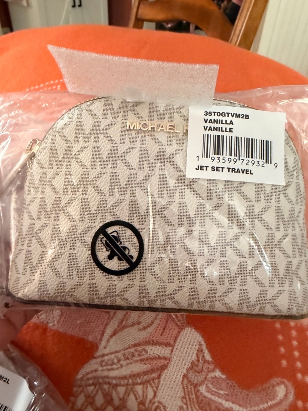 Michael Kors Cream and Gray Logo Dome Cosmetic Case with Gold Hardware - Picture 4 of 13